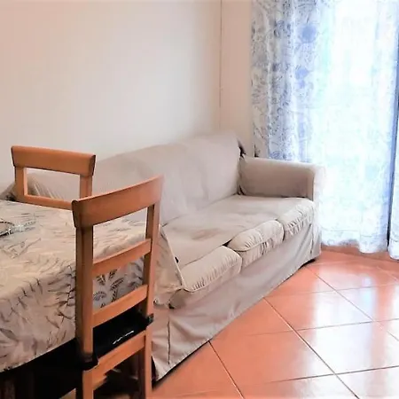 Apartment Peonia 1 *